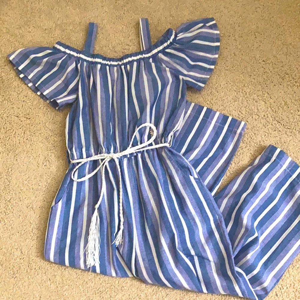 cold shoulder jumpsuit size 10-12 (girls)
